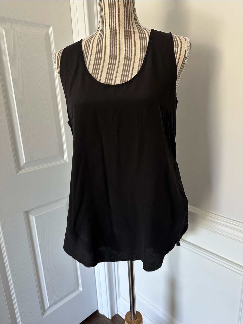 Rebecca Minkoff 100% Silk Black Sleeveless Tunic Top Medium